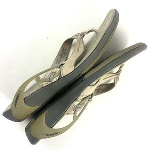 Merrell Flip Flop size 7 Celeste Silver Leather Sandals